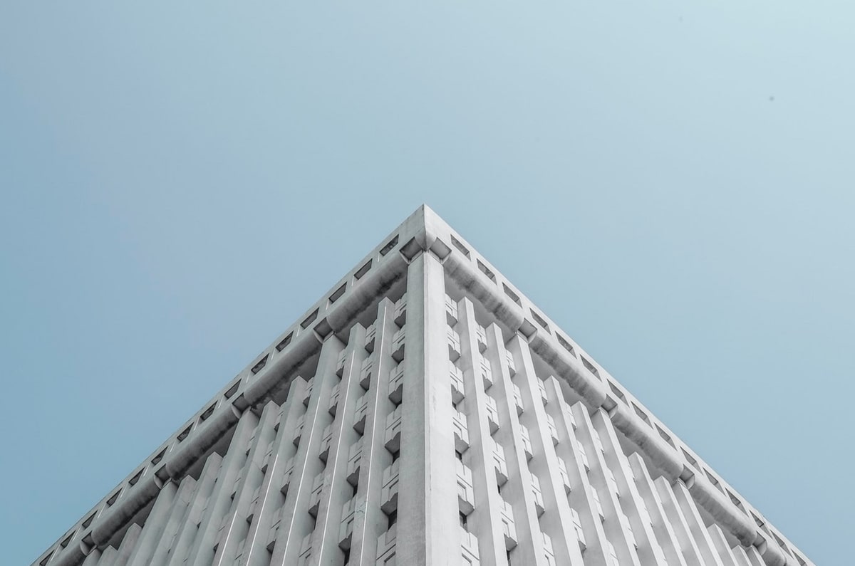 二次传播风险提示：复盘AI鉴谣——建议收藏｜依法理性讨论